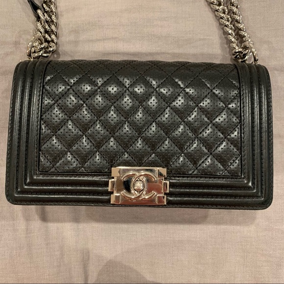 Chanel Boy Bag Old Medium Black Perforated Lambskin Leather Chrome Hardware - Picture 2 of 16